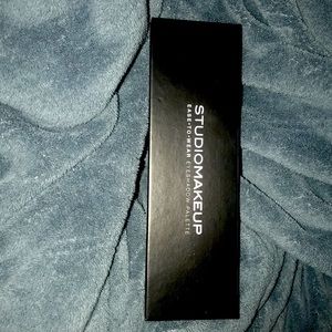 Studio makeup palette